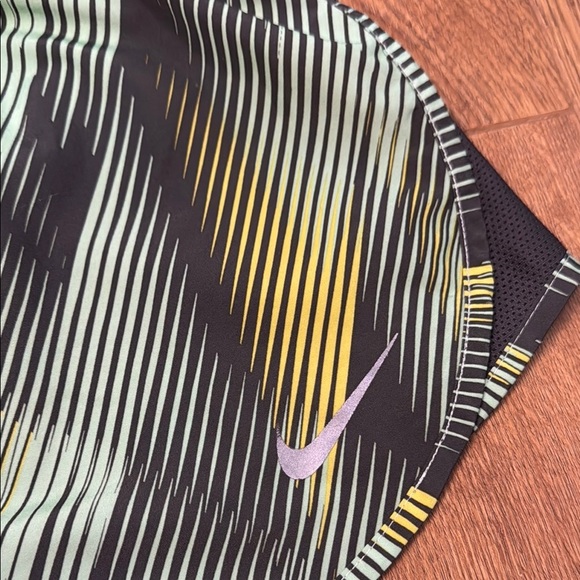 Nike Green and Yellow Athletic Performance Shorts - Picture 2 of 6